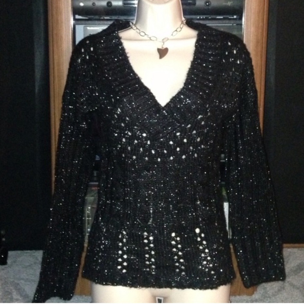 ⏳Black Sweater